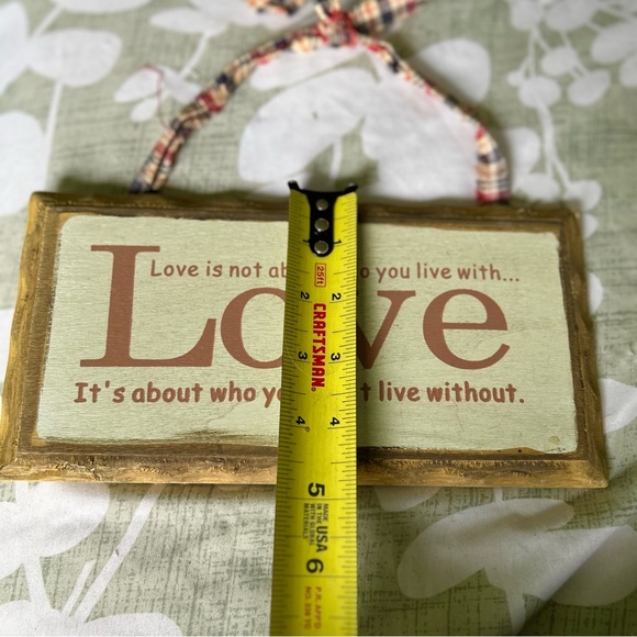 Wooden Rustic Plaid Handle Family Cottagecore Farmhouse Rustic Wall Sign - Picture 4 of 6